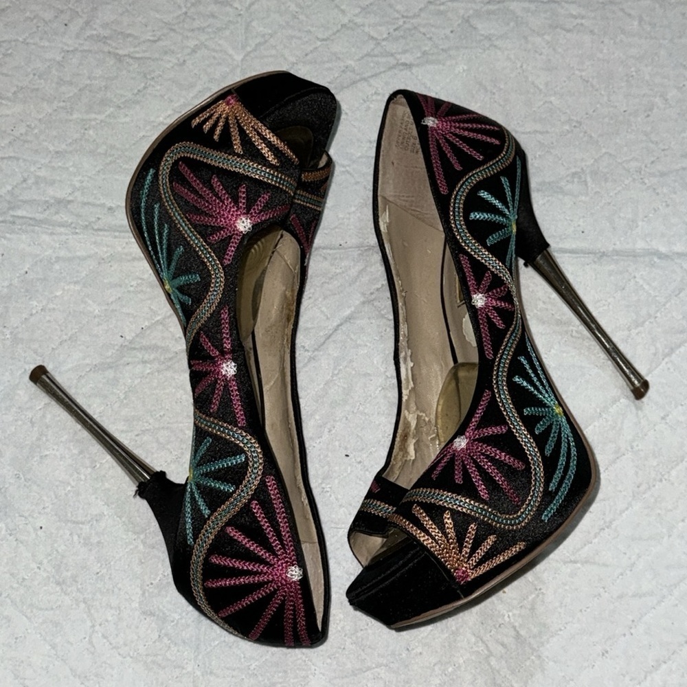 INC international concepts black colorful embroidered open toe stilettos heels 6